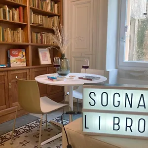 Sognalibro Bed And Books Ragusa